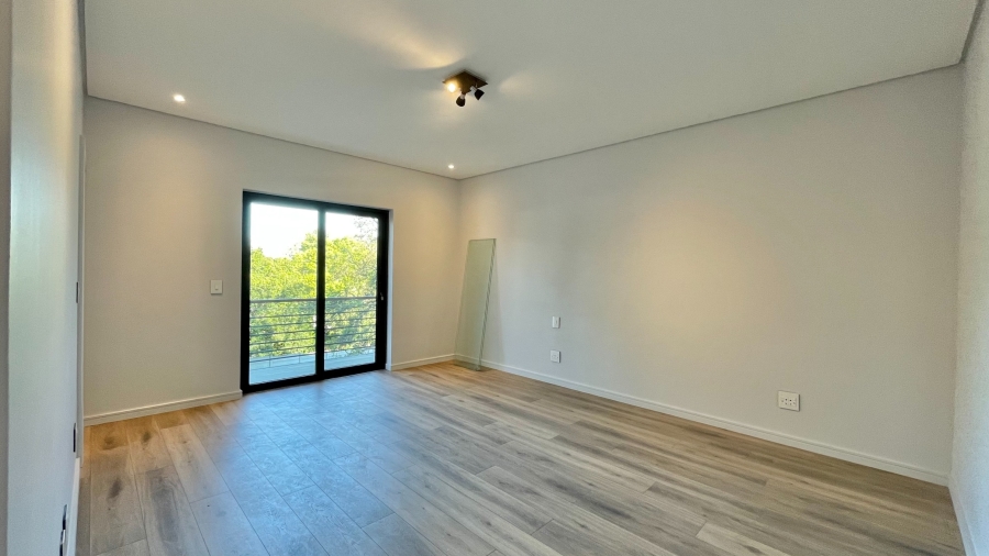3 Bedroom Property for Sale in Stuarts Hill Western Cape